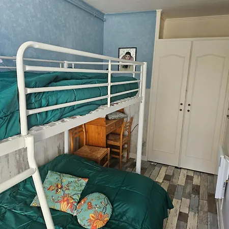 Les Marmottes De * Murol